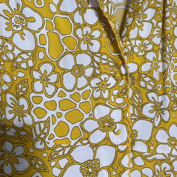 Sunday Best Yellow and White Floral Dress - Picture 2 of 3
